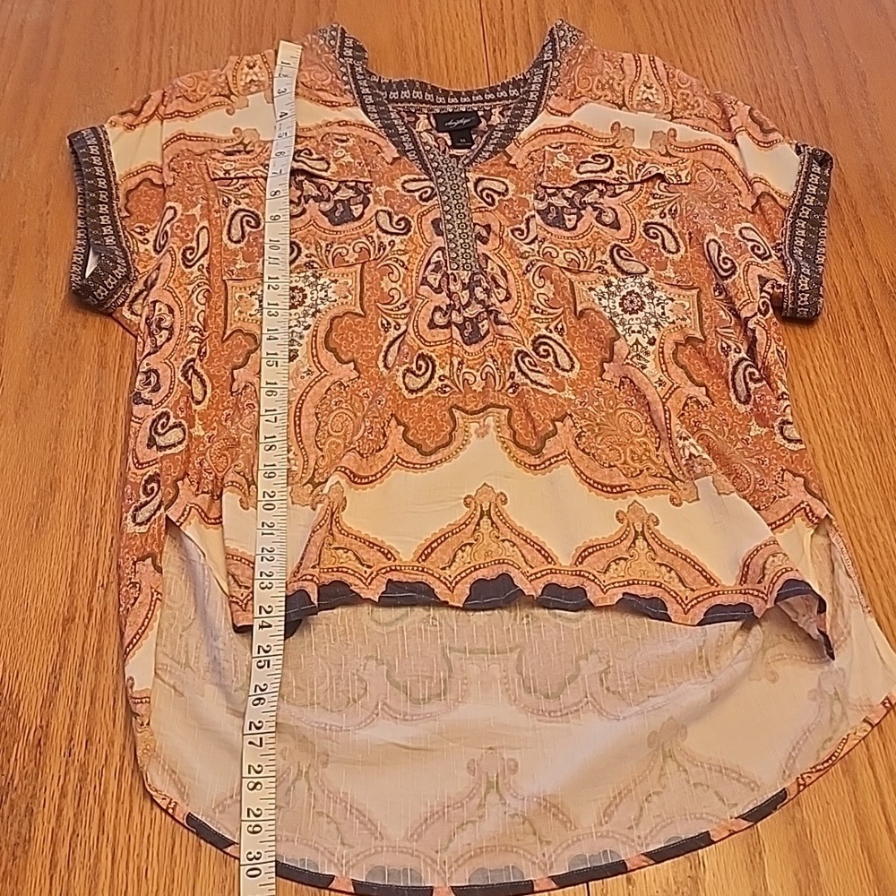 Daytrip Women's Blouse with Paisley Design in Cream and Brown - Picture 5 of 10